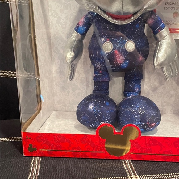 Mickey Mouse Special Edition Celebration New In Box - Picture 3 of 8